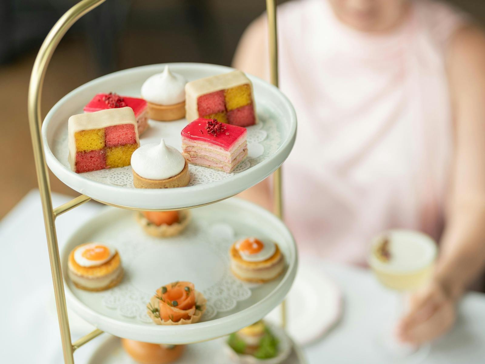 High Tea dessert plates