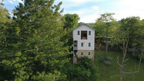 Amelia and Toby Coffee School