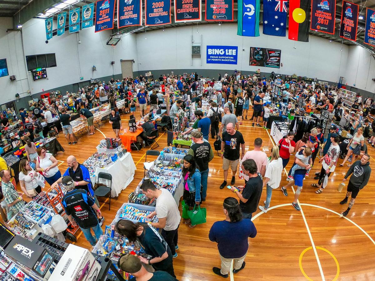 Collector Con - Hall One
