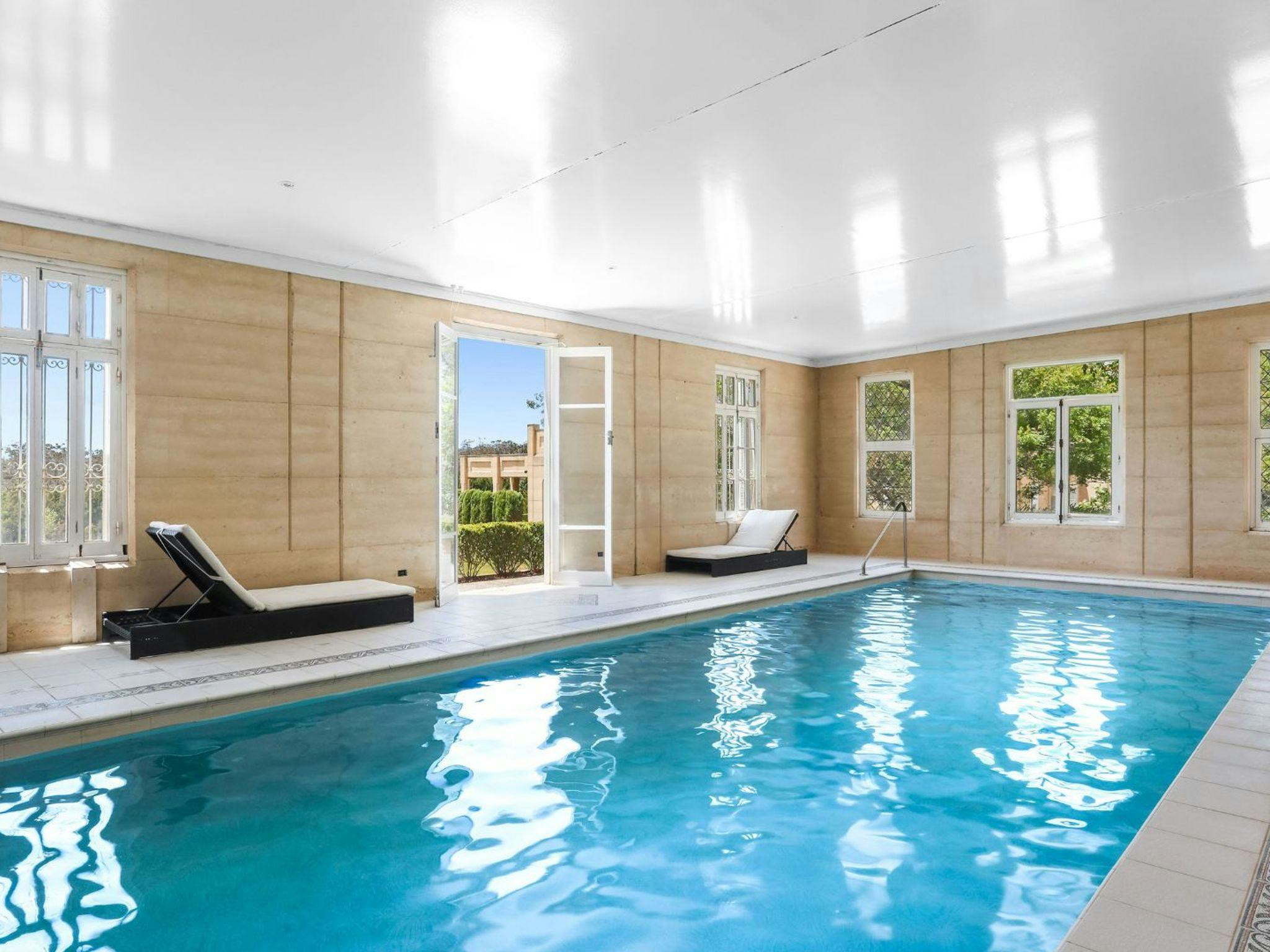 Chateau Bowral | Indoor pool House | Nested behind the mian house | Heated | Salt water 