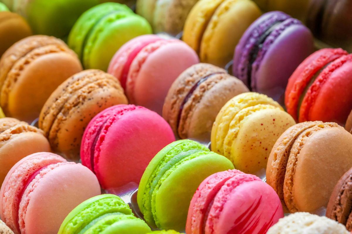 Colourful Macarons baked at Crave School Macarons class
