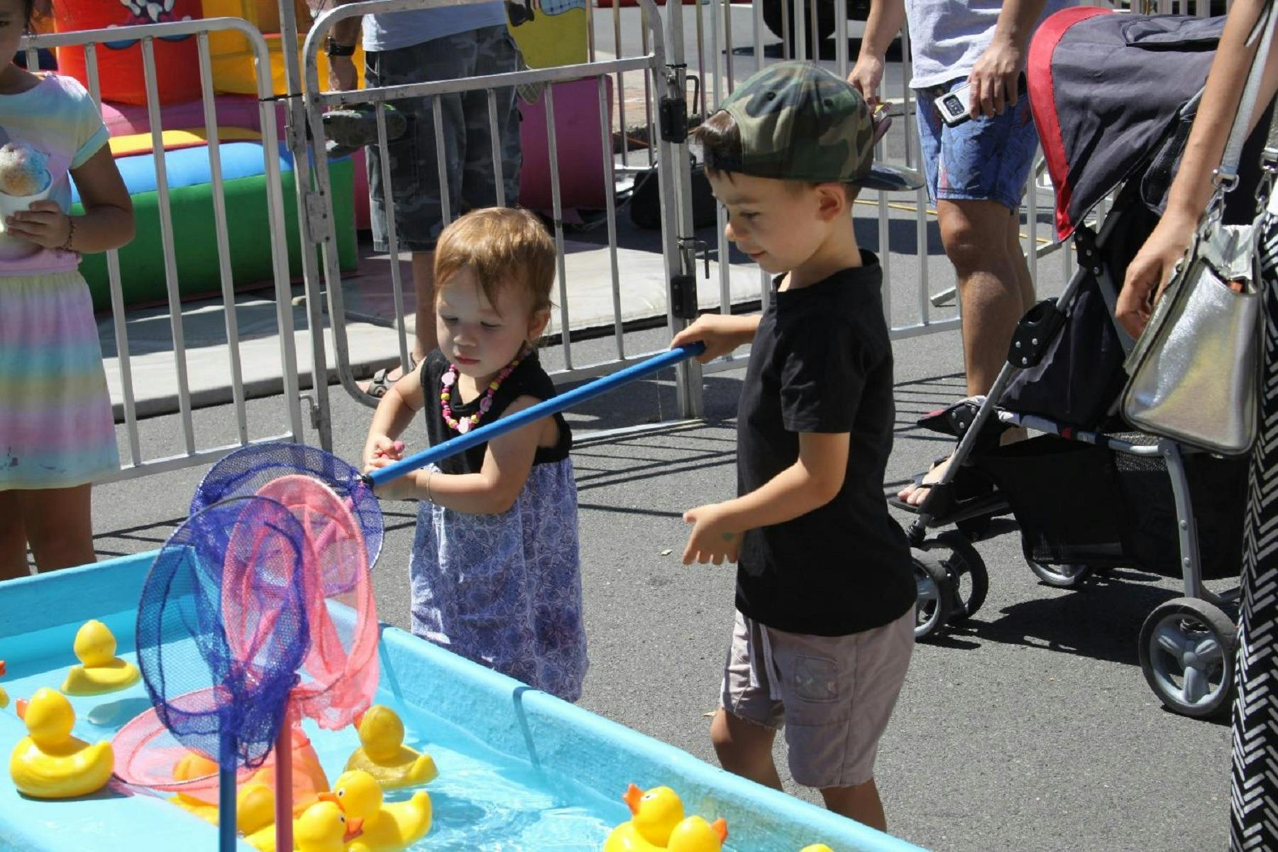 kids playing a game at ingleburn alive