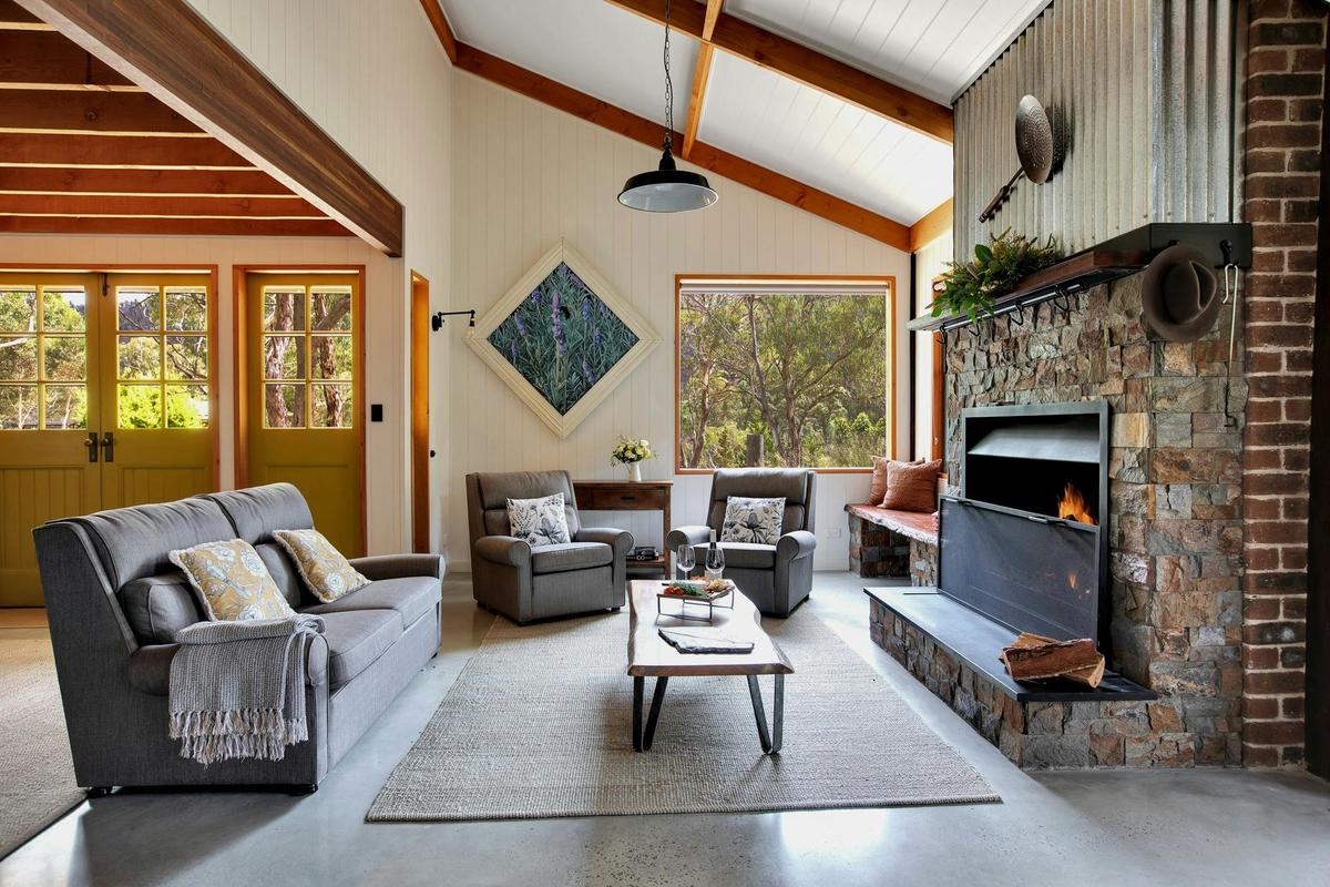 Long Alley Barn | Living room