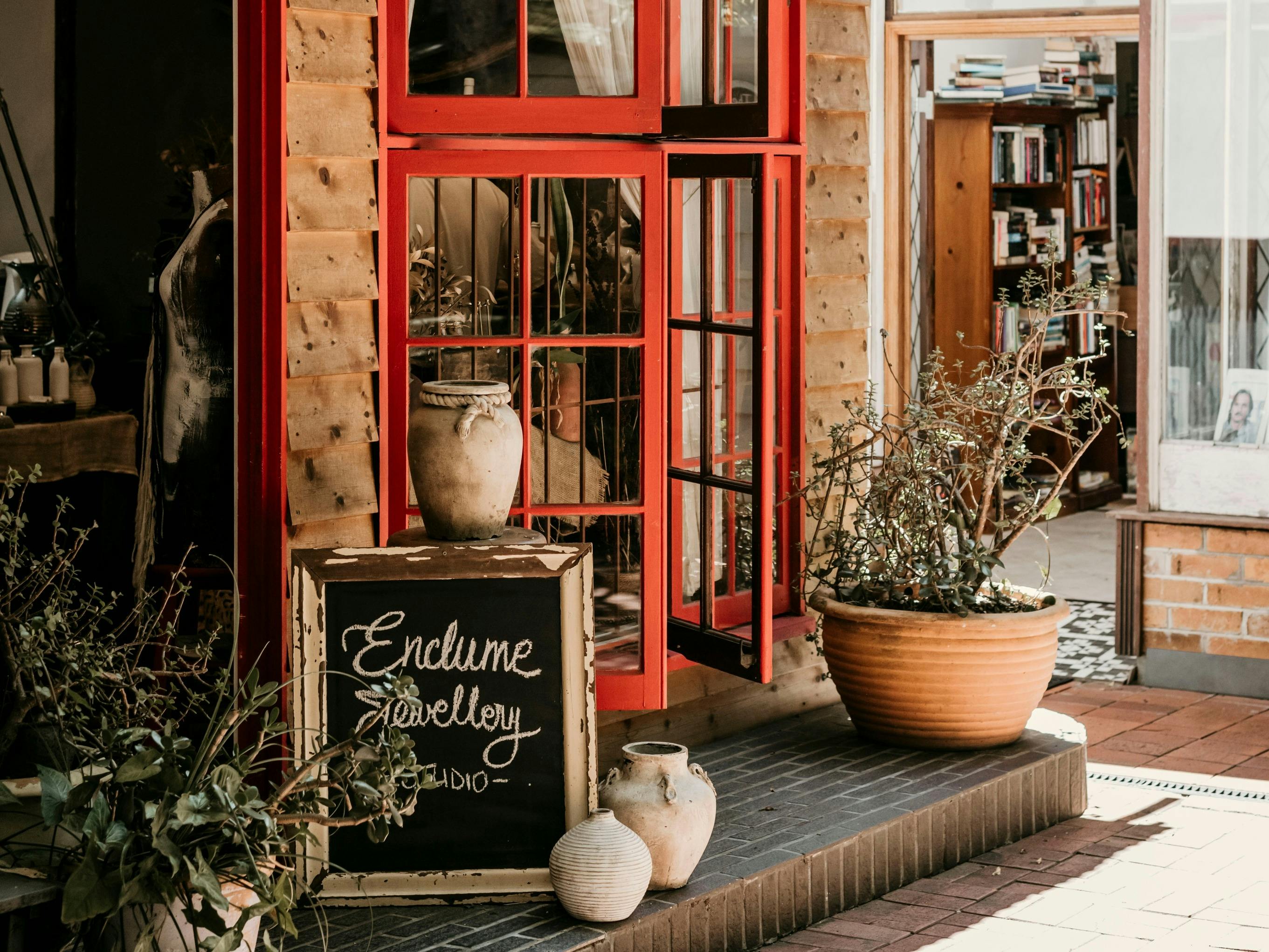 La Markette Lane storefront