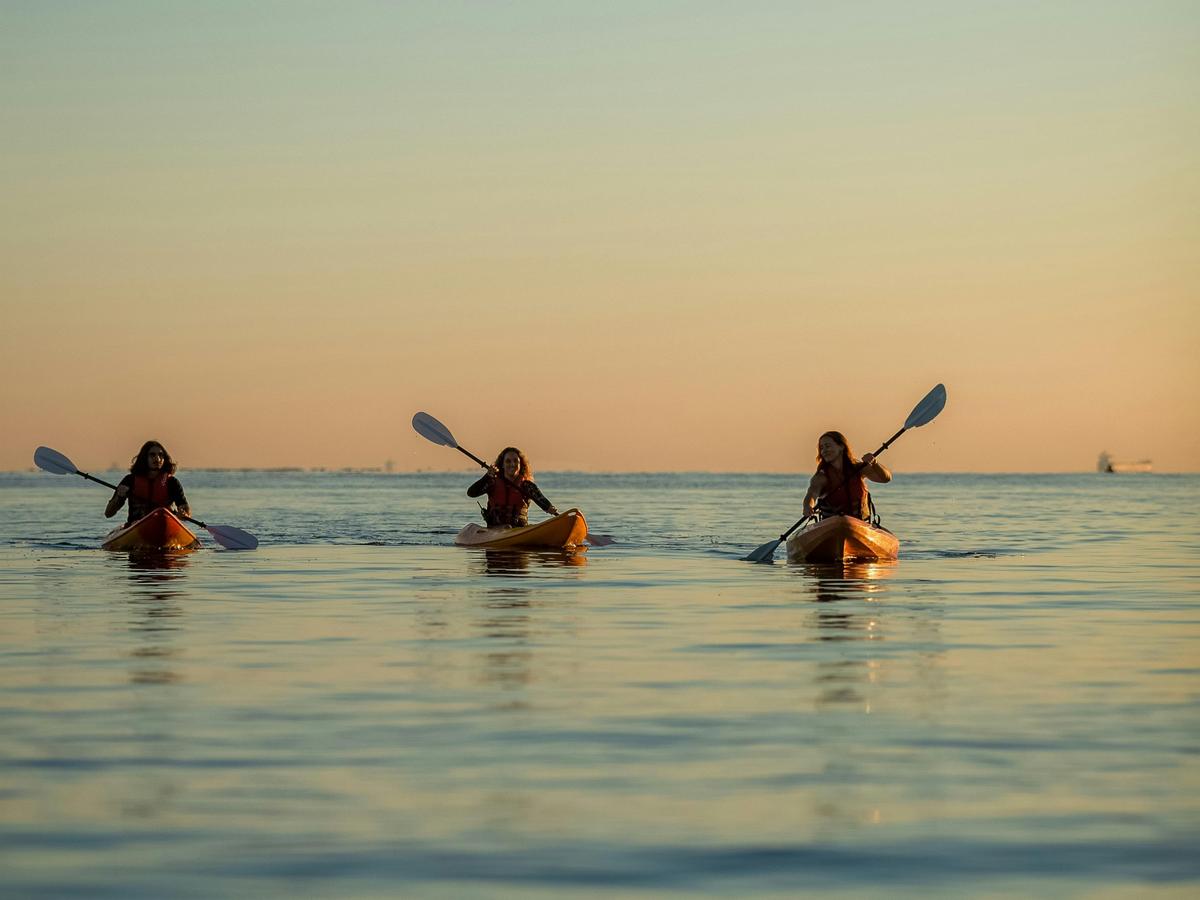 kayaking at sunrise Salts Bay