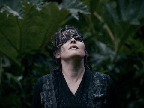 Telling the Bees - Paul Mosig and Rachel Peachey