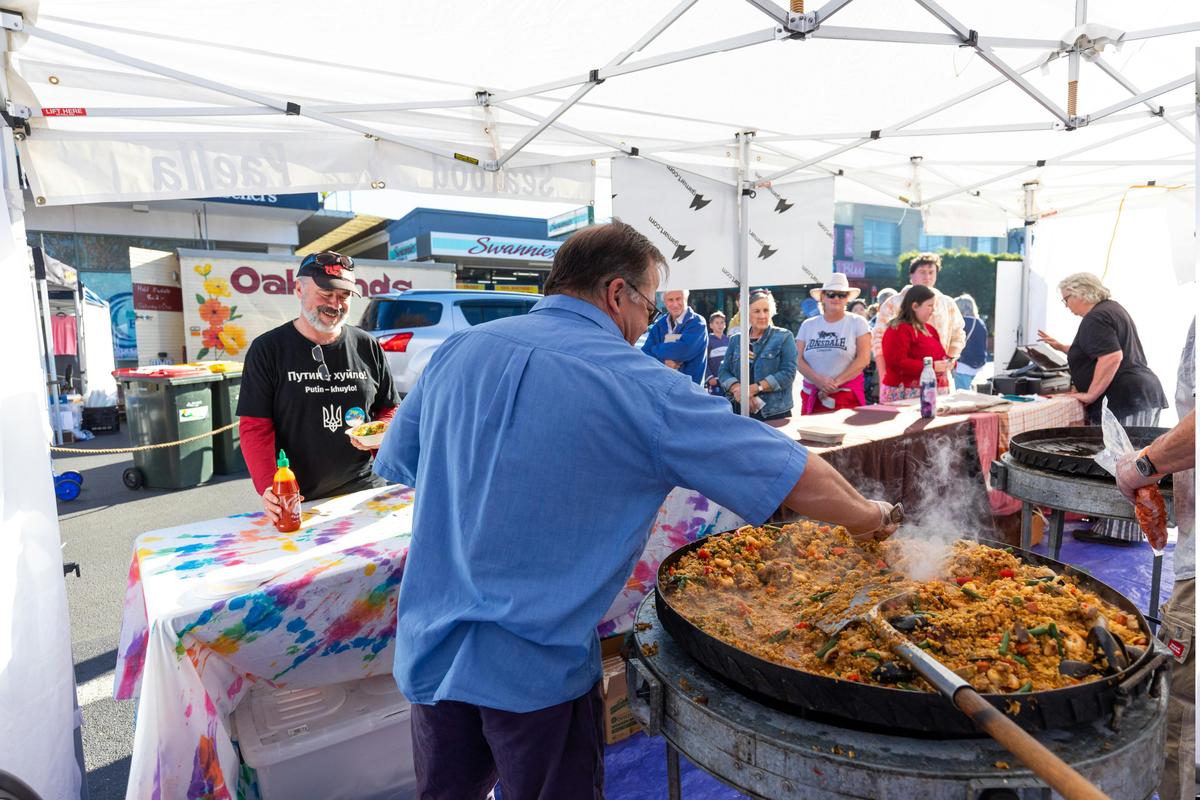 Cranky's Cafe Paella