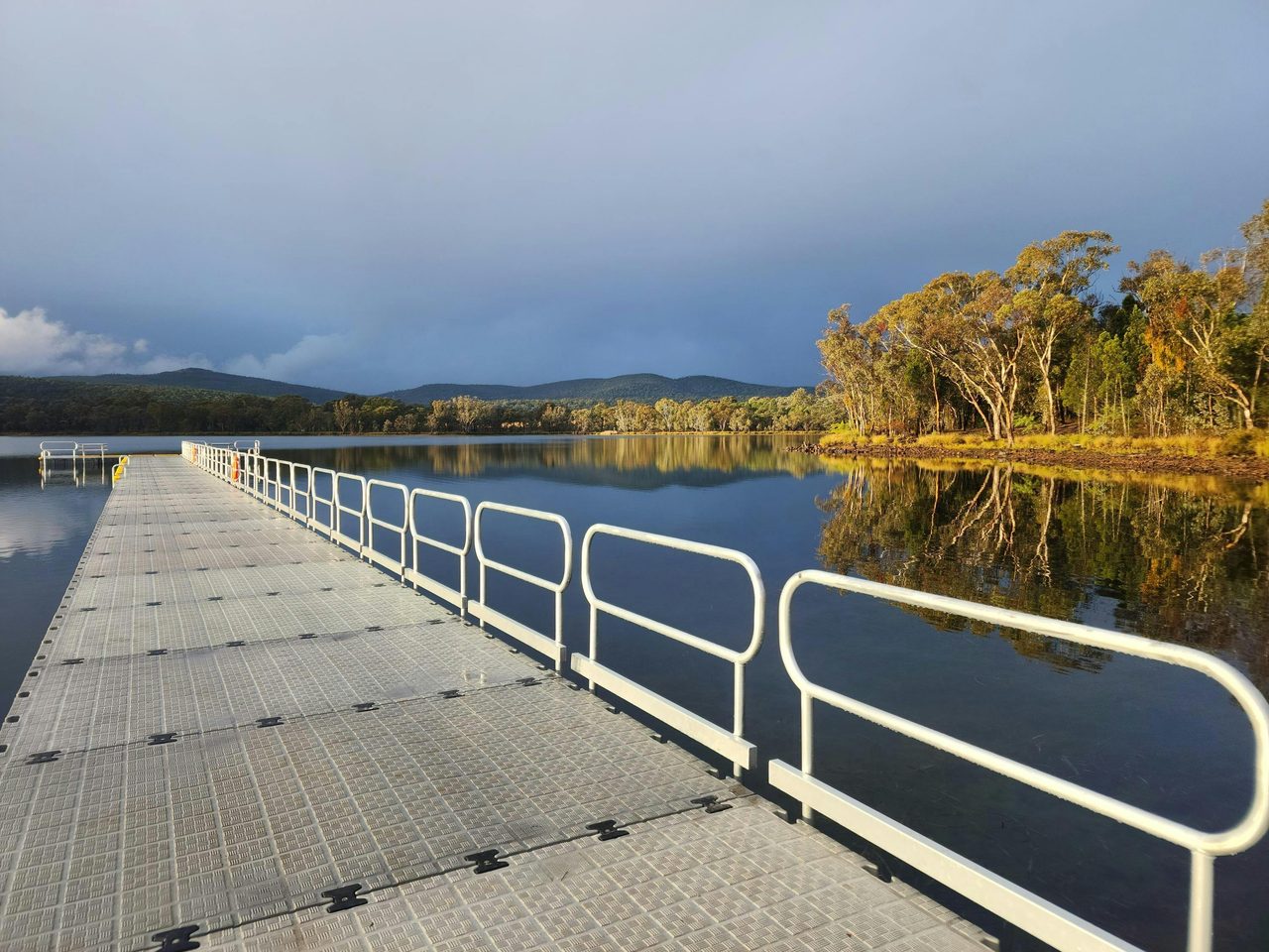Floating walkway at Lake Endeavour