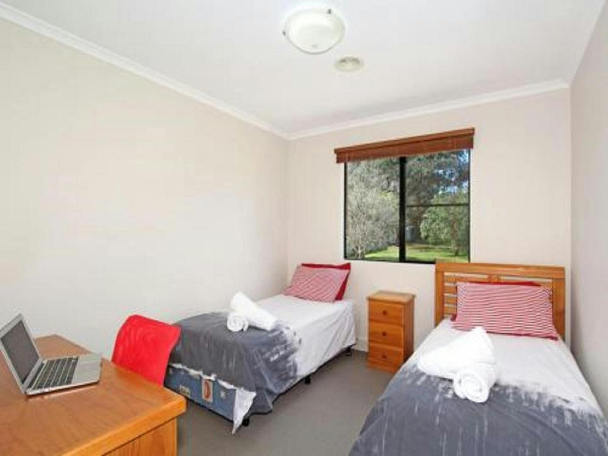 Twin share room