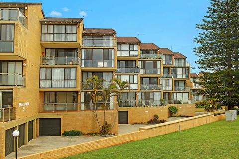 Beachpark 9 - Two Bedroom Unit Across The Road From Flynns Beach