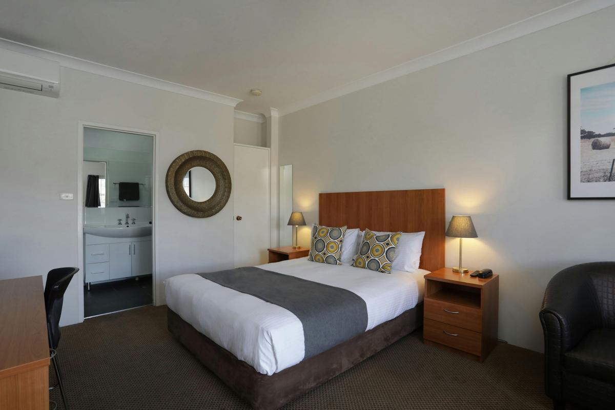 Queen Room