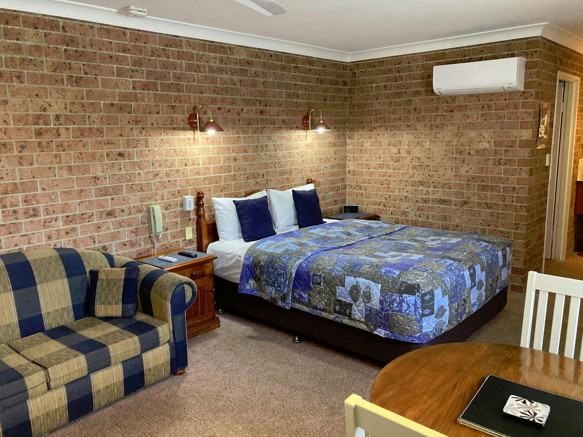 Deluxe Queen room