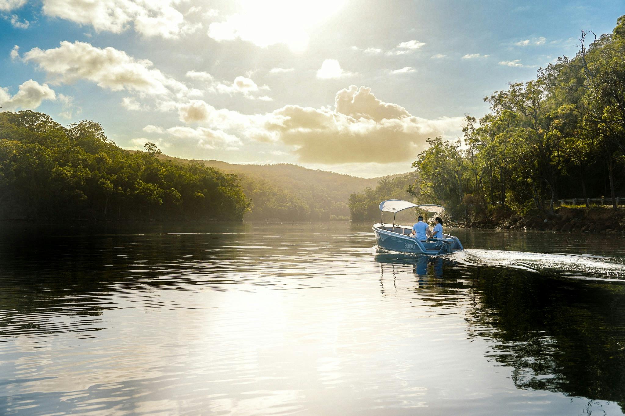 Cruise Akuna Bay’s calm waterways and enjoy Ku-ring-gai Chase National Park.