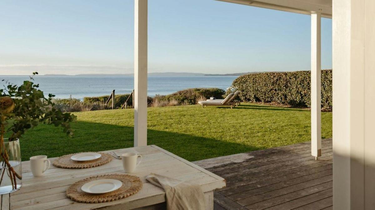 Kindred, a private beachfront sanctuary where ocean & home come together in beautiful harmony