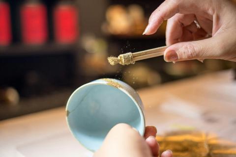 Kintsugi Workshop with Yoko Kawada