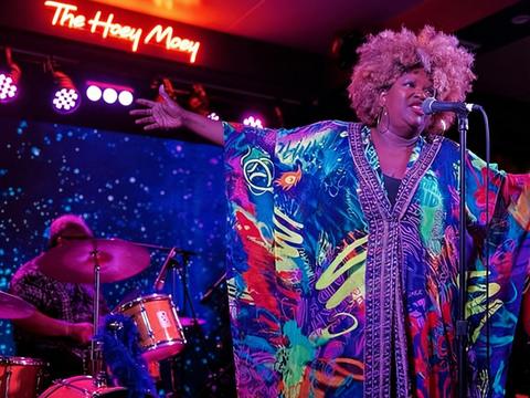 Live music with Lisa Hunt & the Forever Soul Band, followed by DJ Sim_ohhh