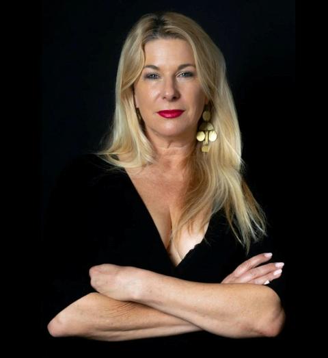 Mandy Nolan - The Cranky Women's Comedy Club