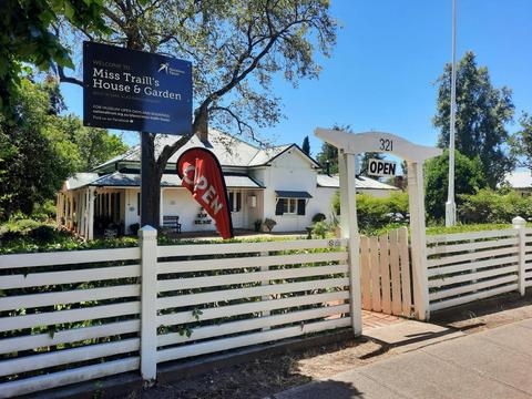 Miss Traill's House and Garden