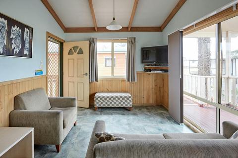 Sheerwater Cabin