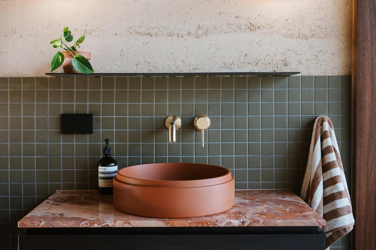 Sapling Bathroom detail