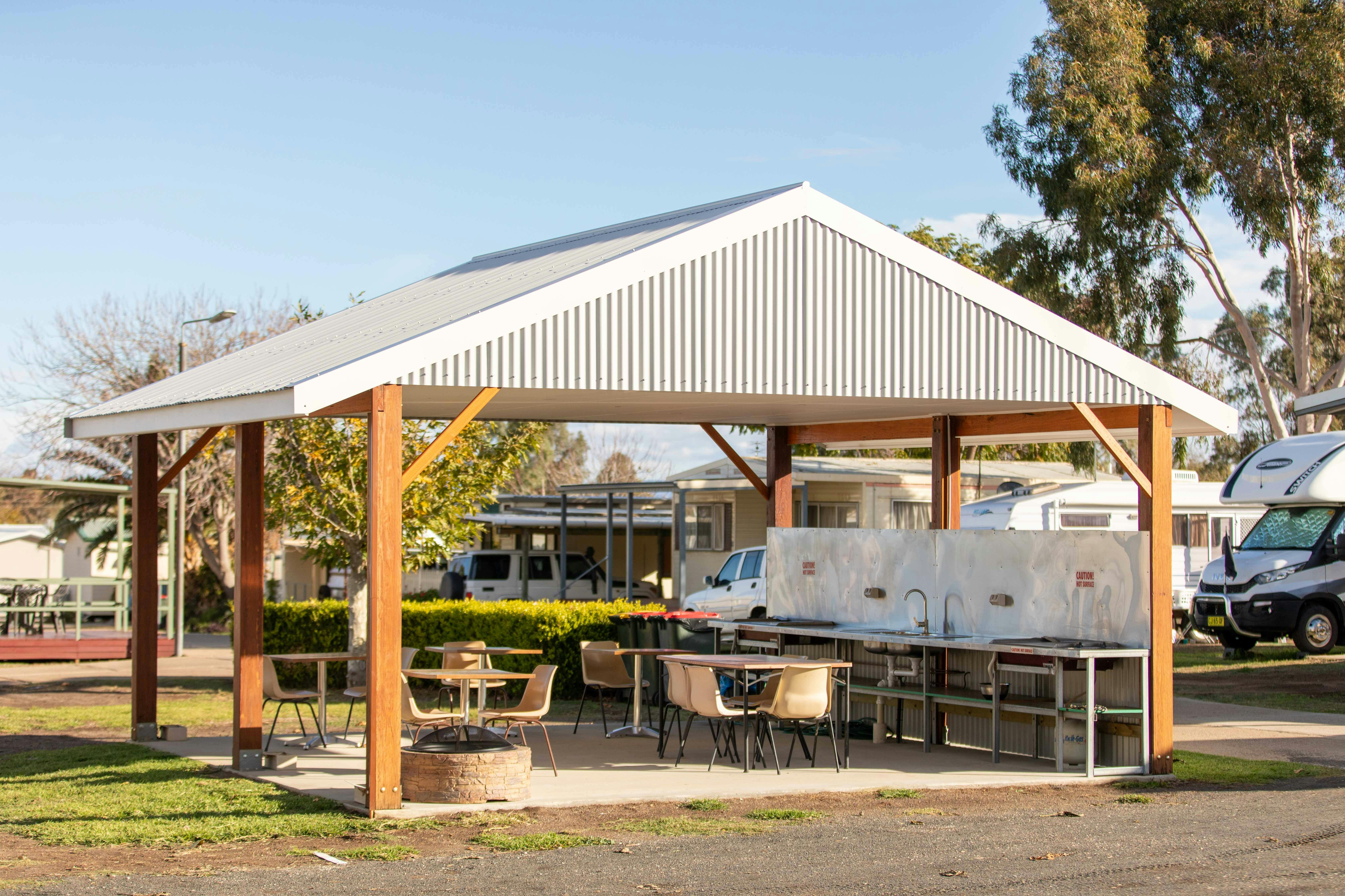 outdoor kitchen hot water and gas