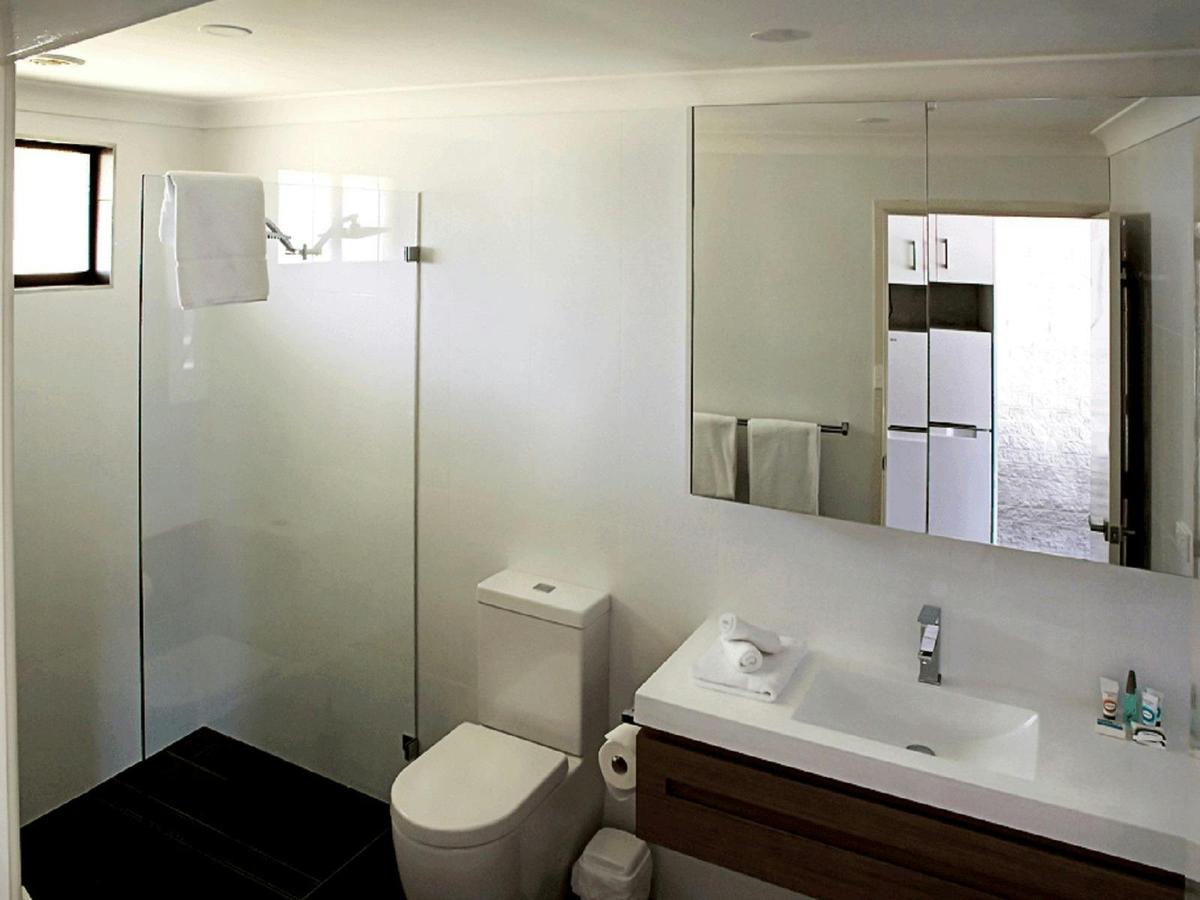 Studio bathroom