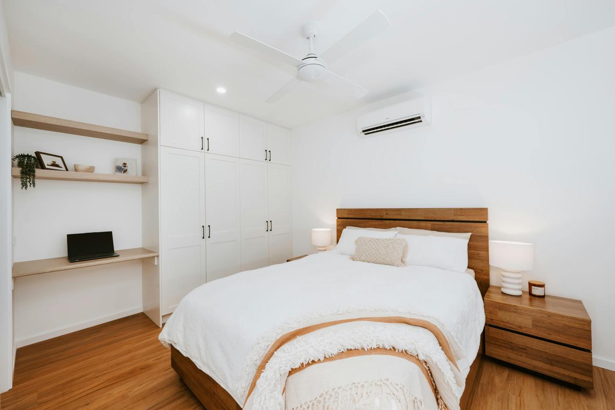 Queen Bed with Study Nook