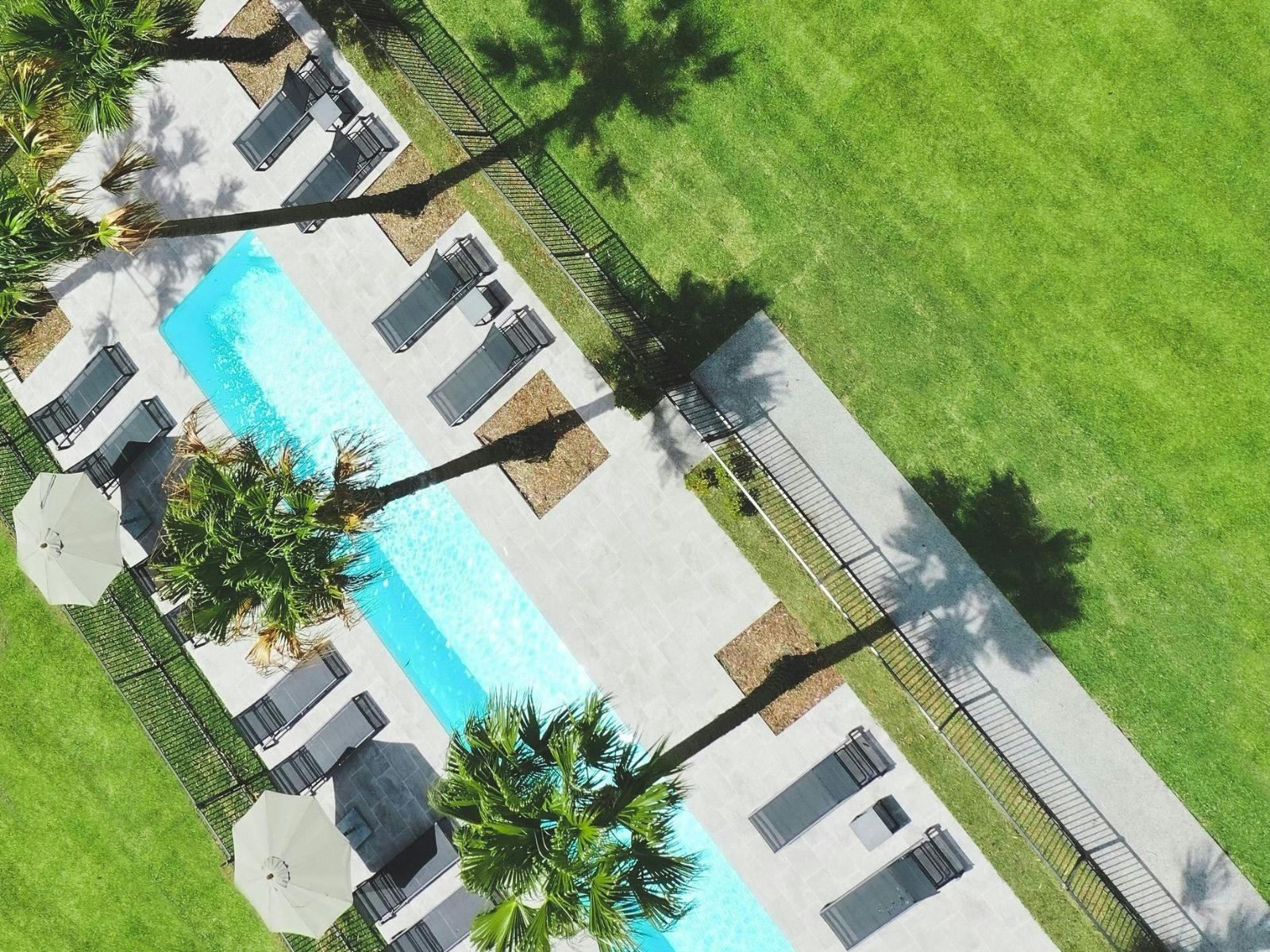 Relaxation at its fines