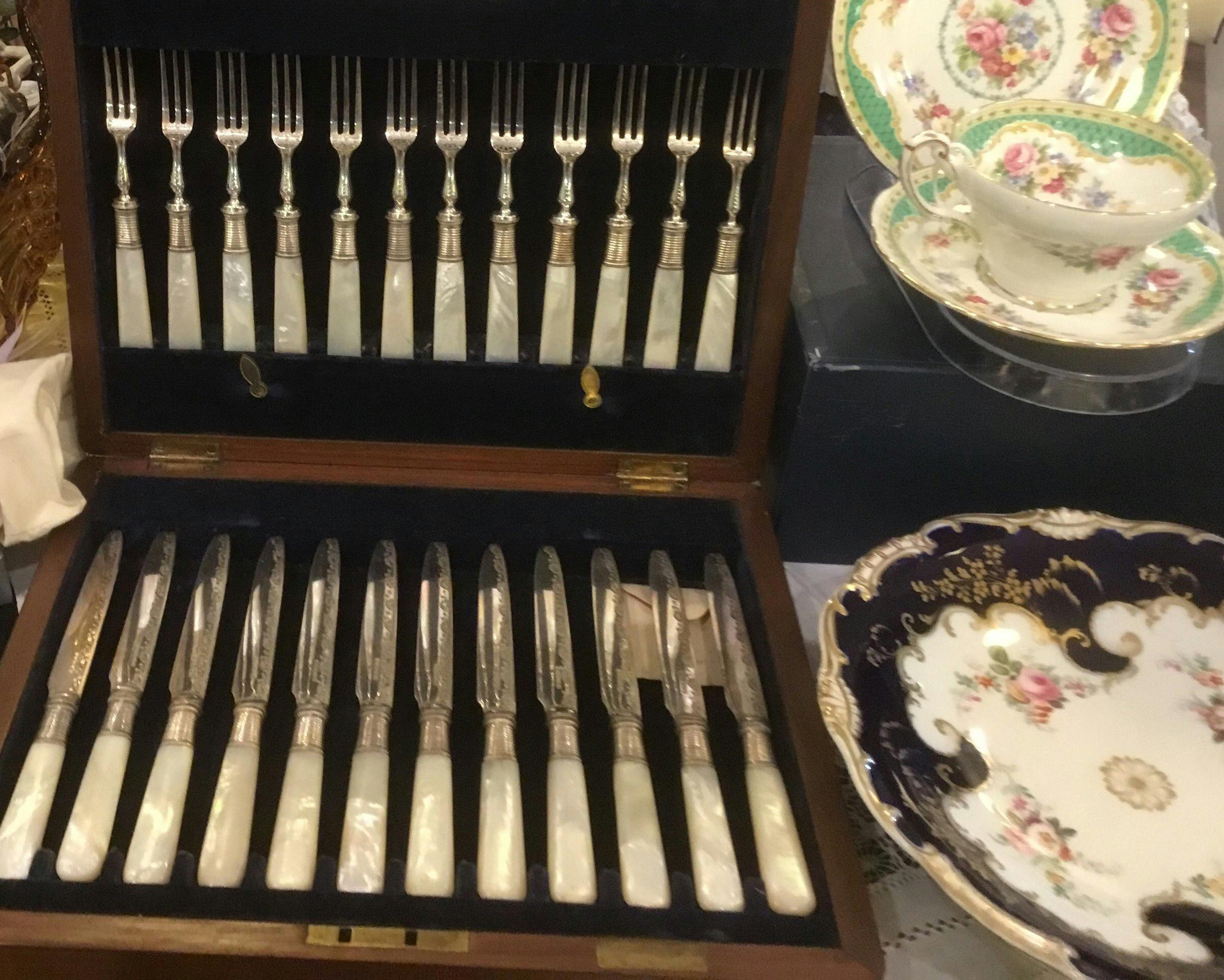 Mother of pearl and silver cutlery set