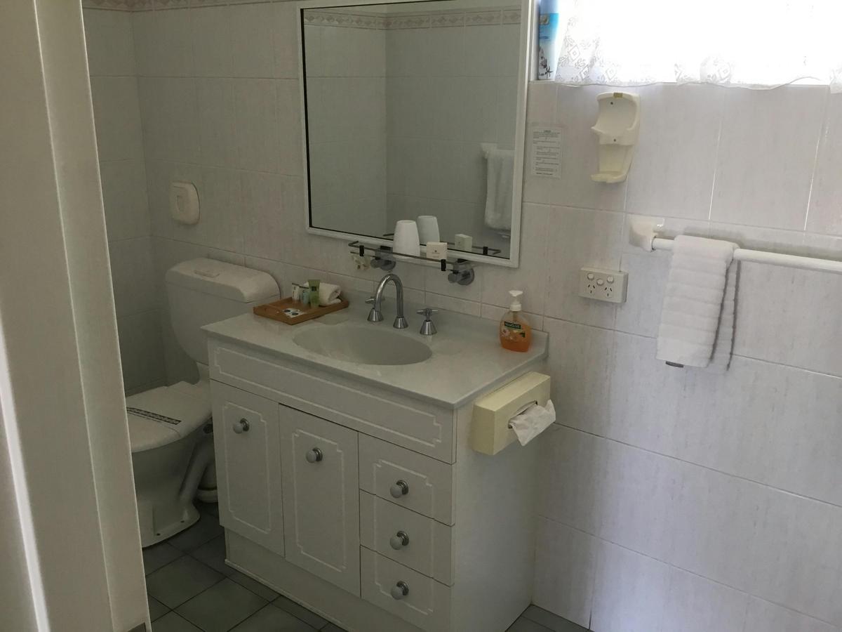 Deluxe bathroom
