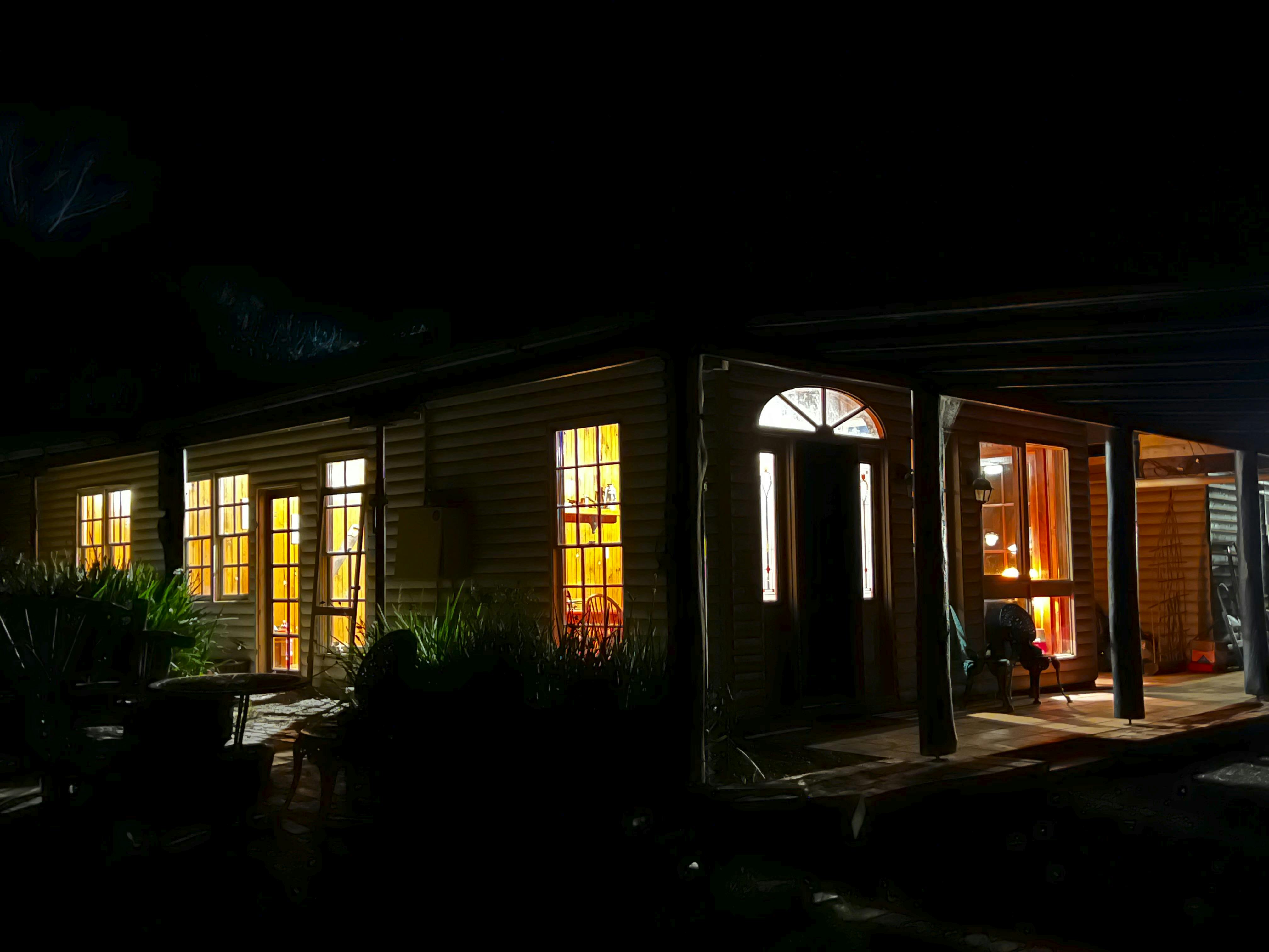 Wollemi Cottage at dusk