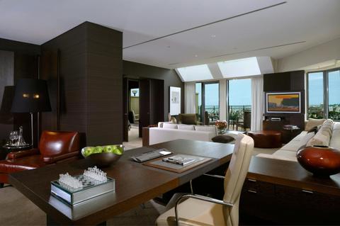 Royal Suite - Living Room