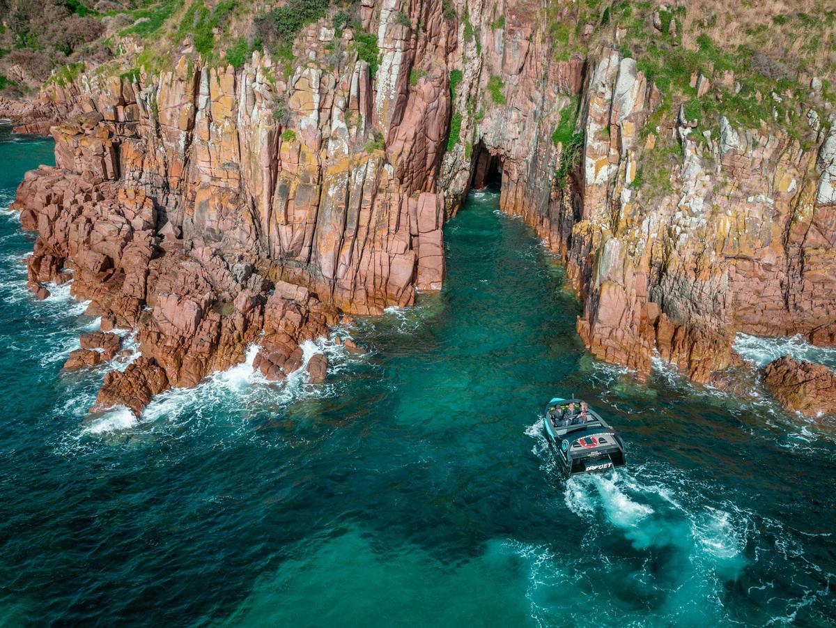 Ocean Adventures Phillip Island Drift Jetboat Tour of Cape Woolamai Granite Sea Caves