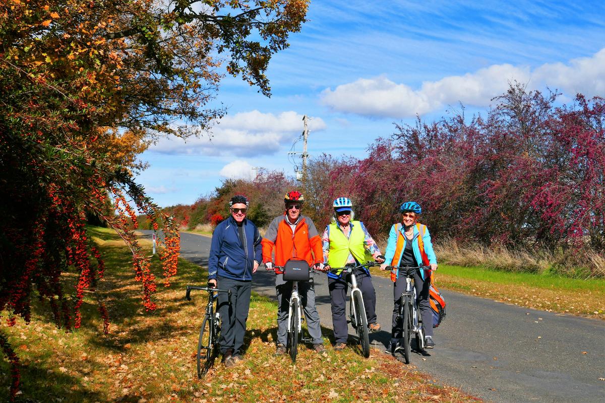 Relaxed cycling on the road less travelled