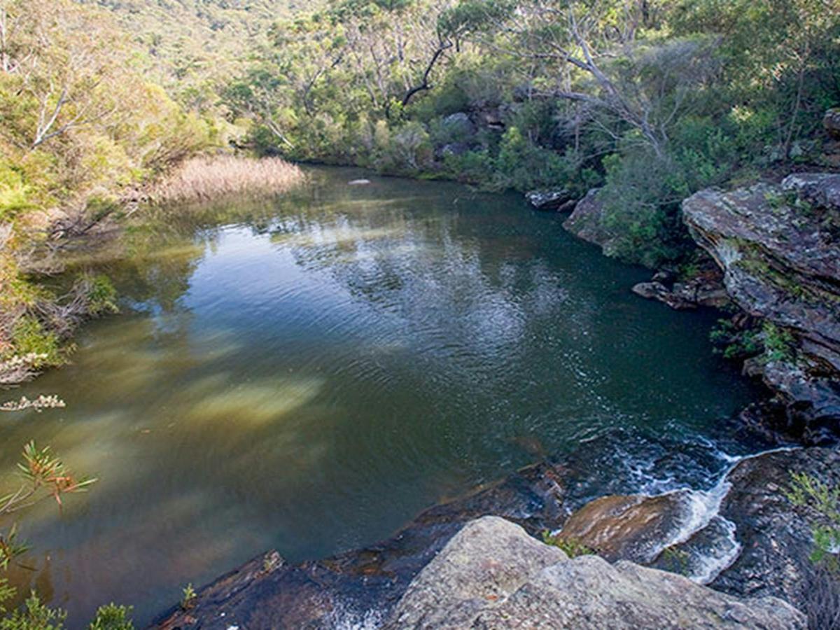 Kingfisher Pool picnic area, Heahtcote National Park. Photo: Nick Cubbin &copy; OEH