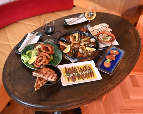 Manolo Bar and Restaurant