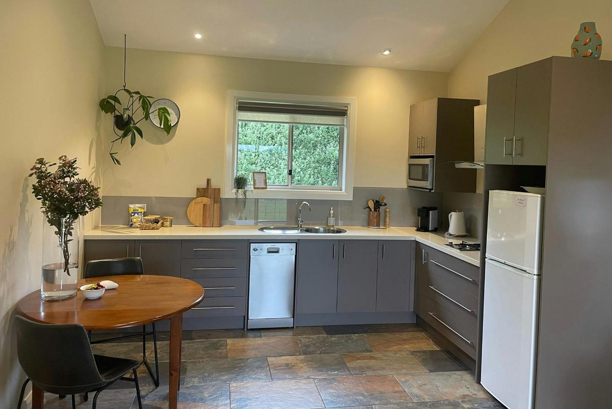 Fully self contained kitchen to cook up a storm or watch someone do the work!