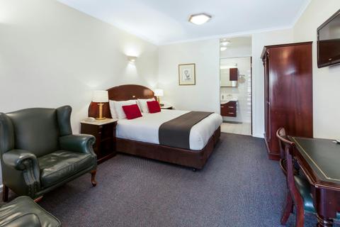 Courtyard Room