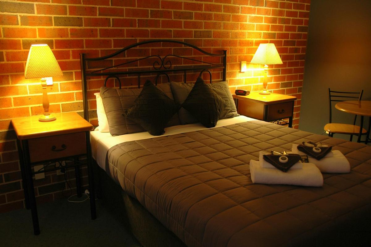 Evening Bedroom lighting