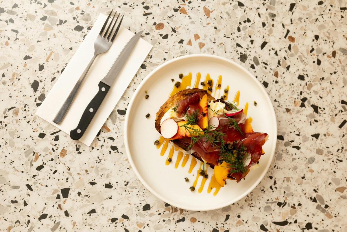 Prosciutto toast