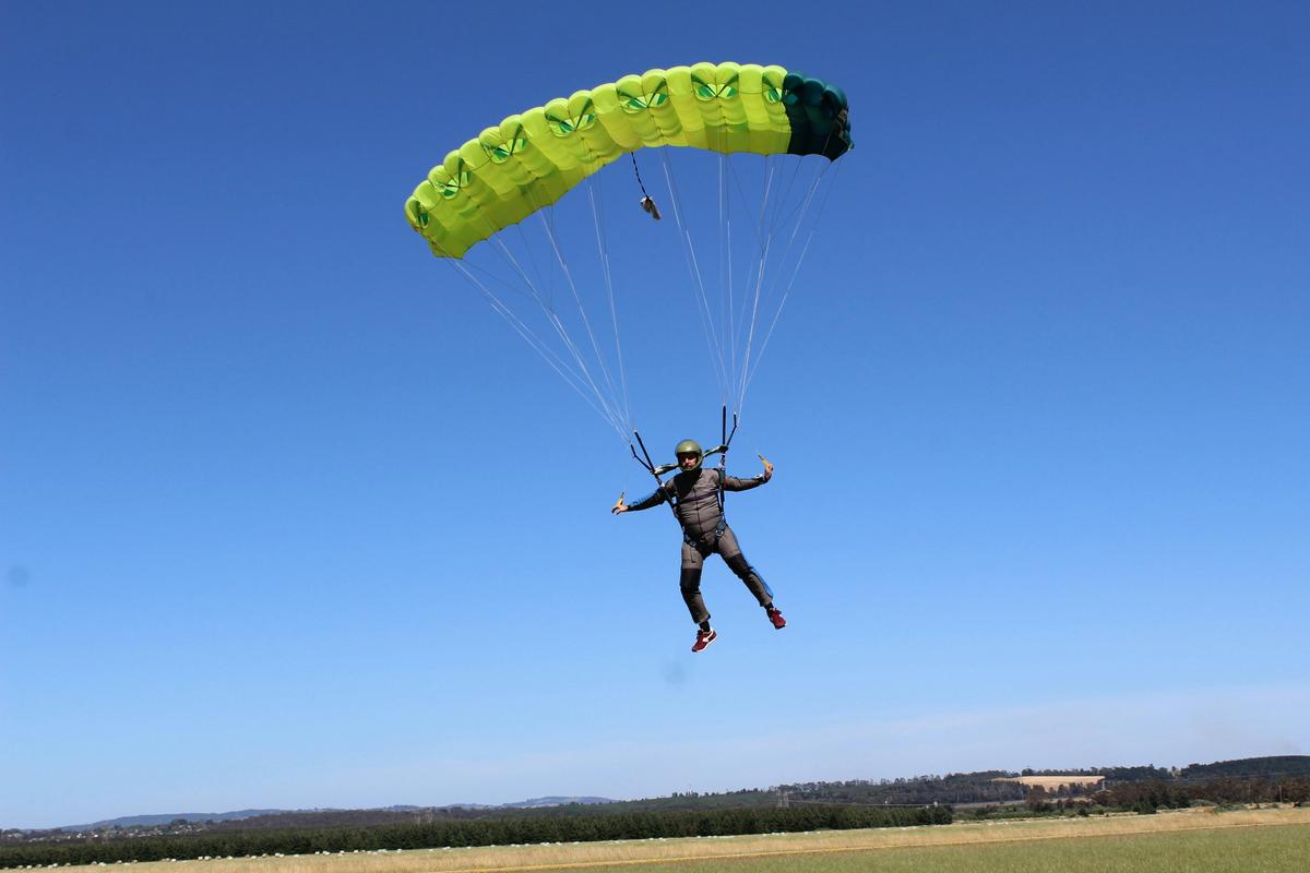 Person skydiving with parchute