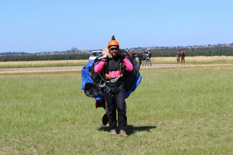 Solo skydive
