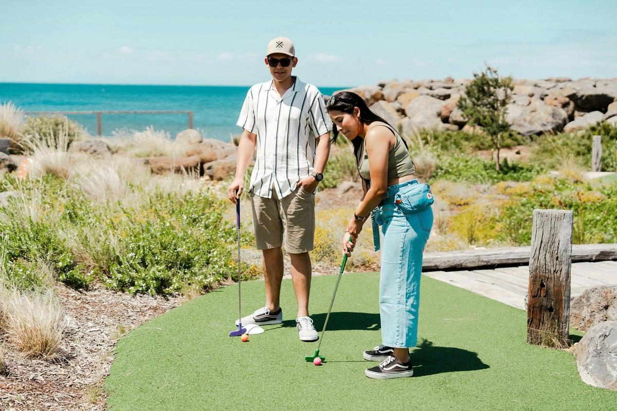 Waterfront Mini Golf at Wyndham Harbour
