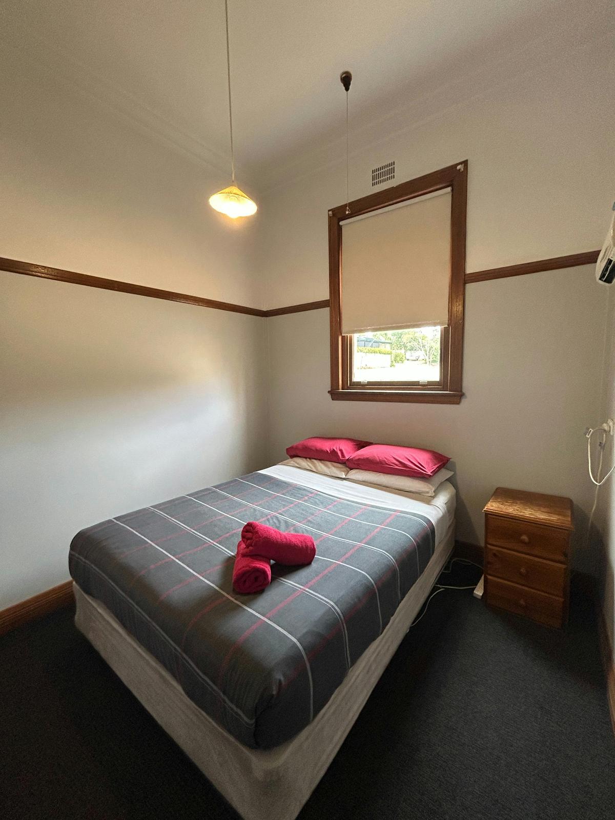 Budget Room
