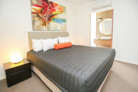 Luxurious King Bed