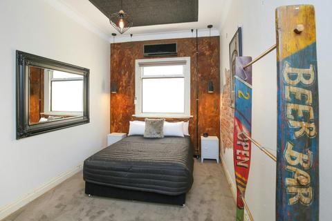 Indulge Apartments - Urban Collection