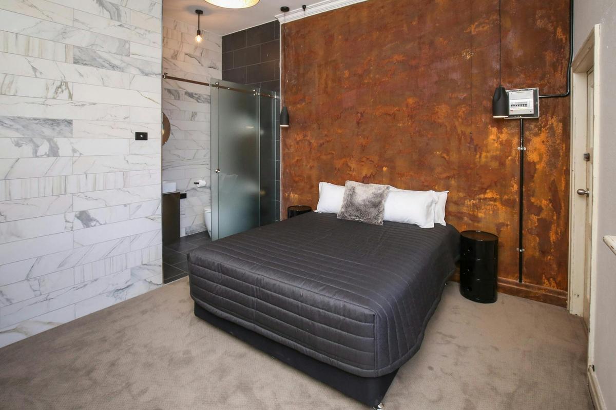 Indulge Apartments - Urban Collection