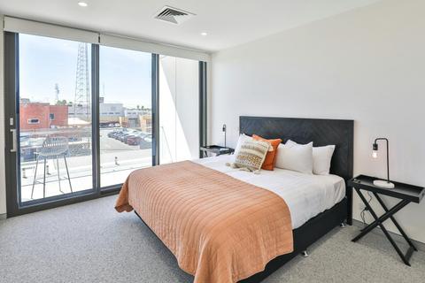Indulge Apartments - City View Penthouses