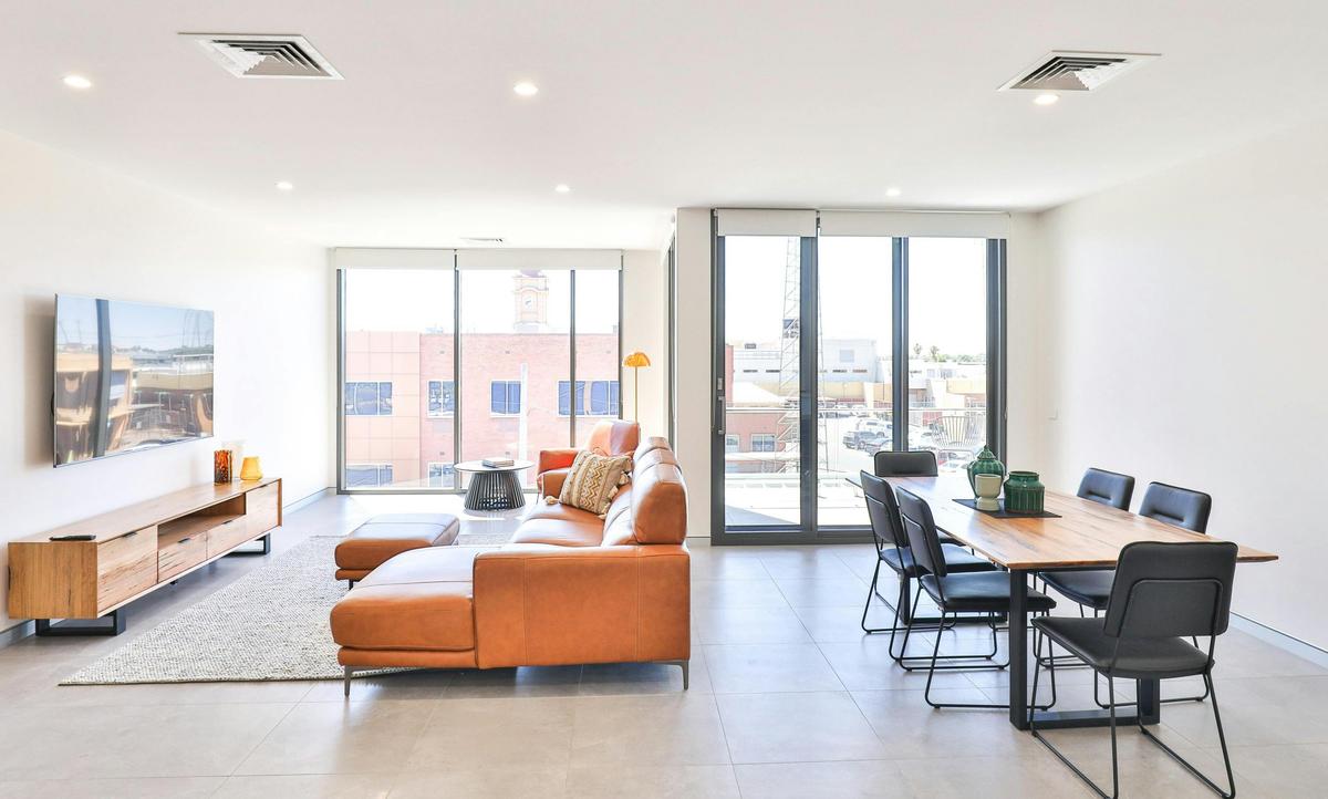 Indulge Apartments - City View Penthouses