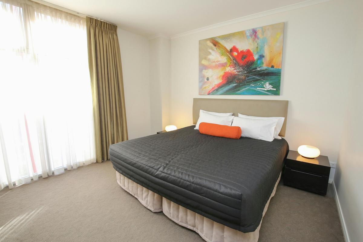 Indulge Apartments - Ontario Apartments